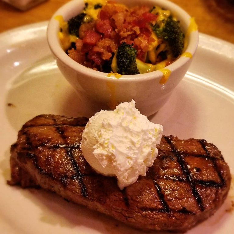 Are you even a keto half asser if you don’t eat at @texasroadhouse once…