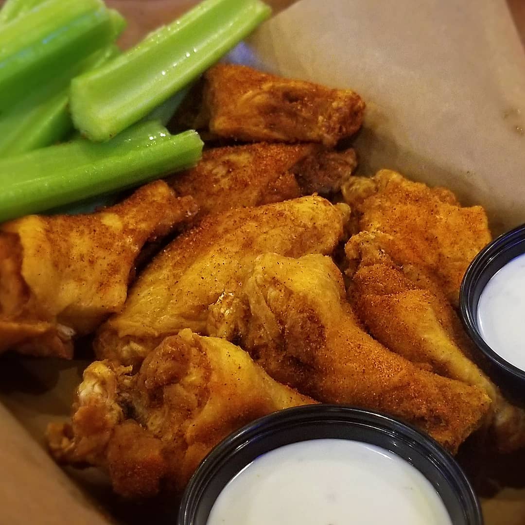 What’s more American than some muhhfuggin wings and ranch? 🇺🇸 @bwwings your new queso…