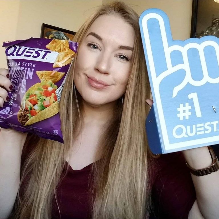 TEAM TACO, BITCHESSS. My #1 restaurant contraband item will always be @questnutrition tortilla chips.…